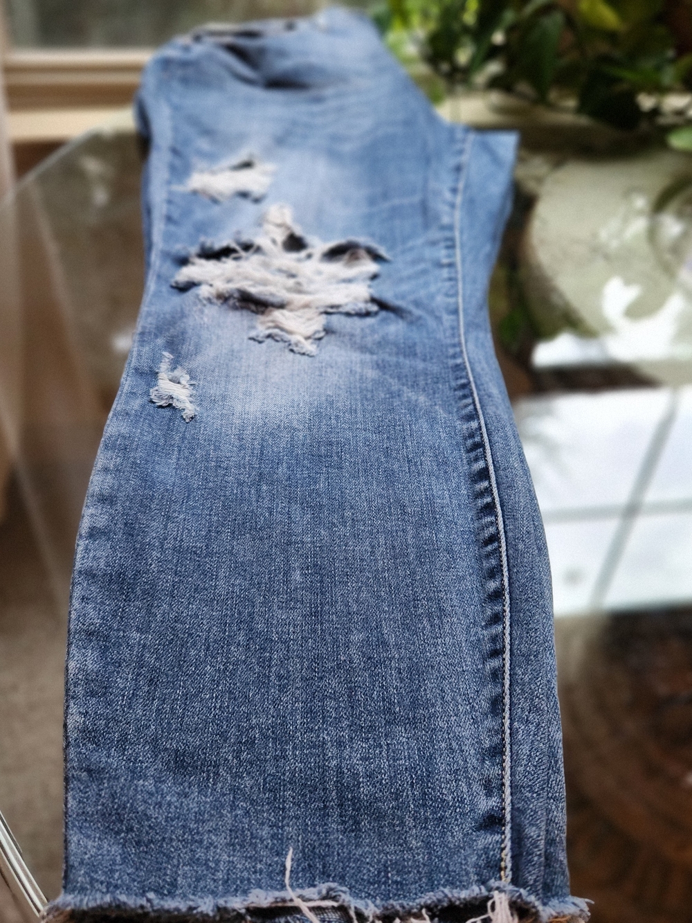 Judy Blue Distressed Jeans Relaxed Fit Medium Wash Raw Hem Denim Plus Size 16W